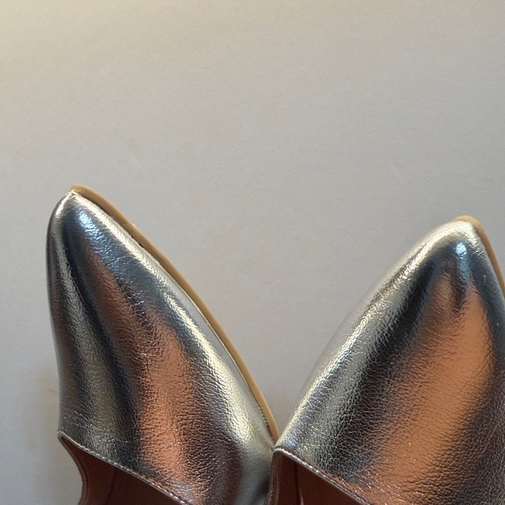 Chinese Laundry Metallic Silver Heels - Picture 15 of 17